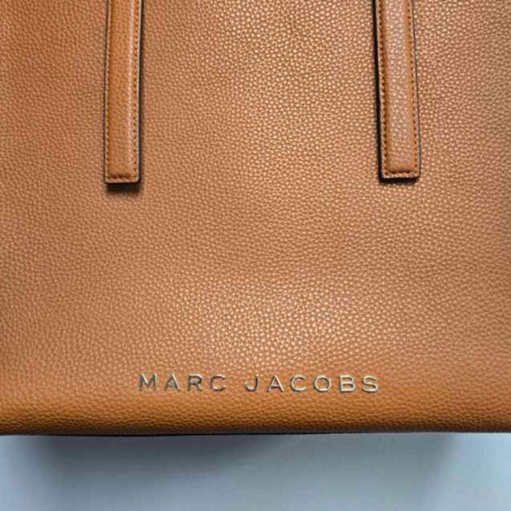 Marc Jacobs Jordan Studded Leather Tote NWOT Cognac Brown Pebbled Work Laptop - Picture 2 of 7
